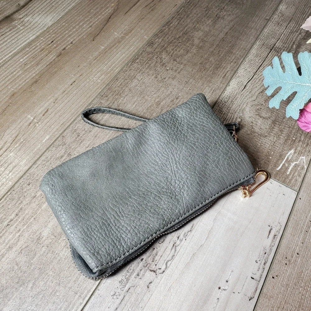 NWT Empire Gray Vegan Leather Women's Wristlet Wallet Small Bag